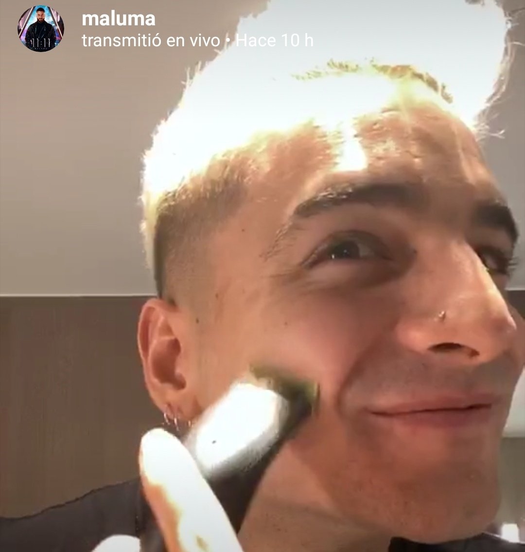 AlexNelo's tweet image. Ódienme todo lo que quieran, pero yo sí AMO a Maluma sin barba.

😍