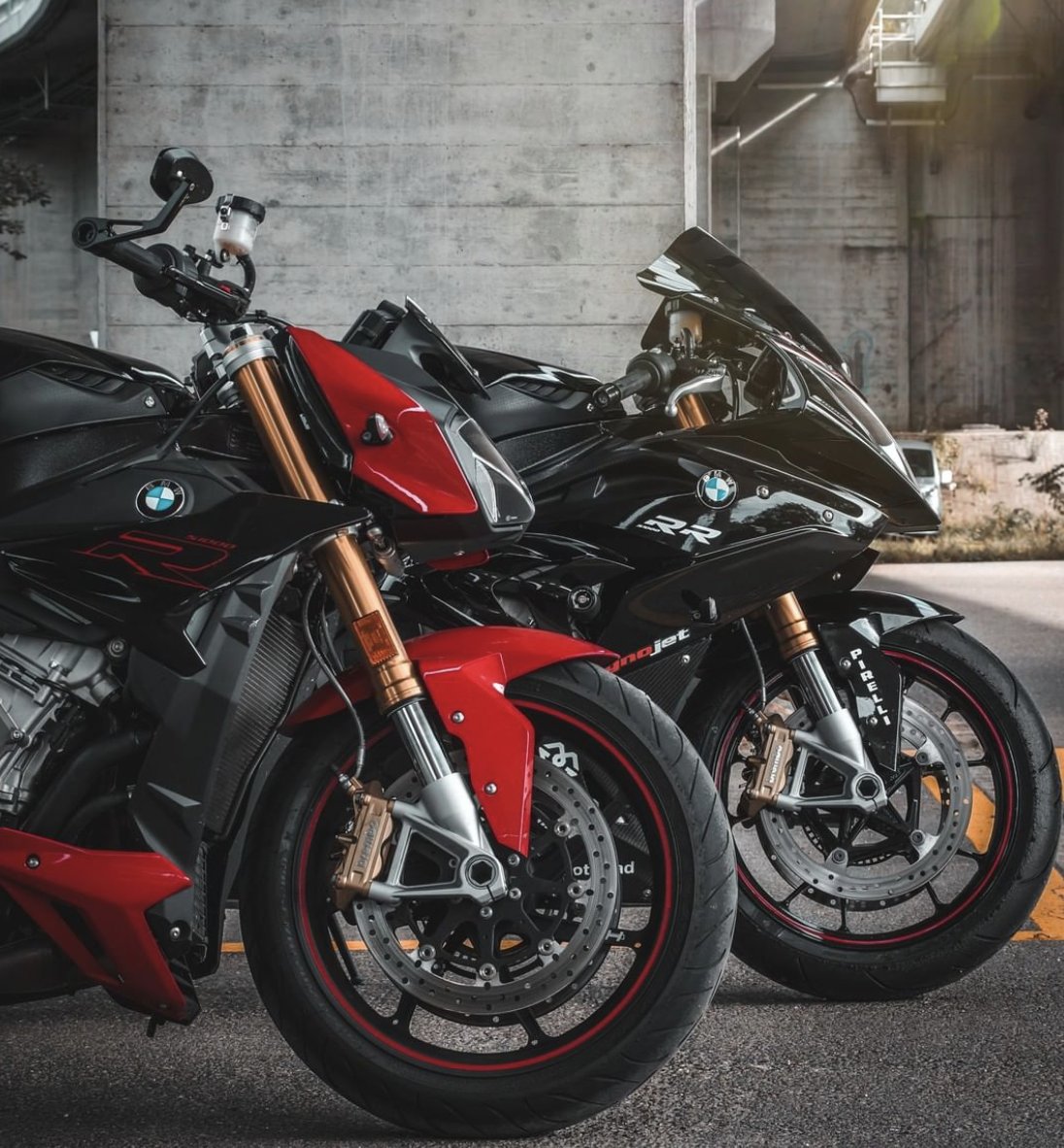 SandtonMotorrad's tweet photo. One prettier than the other 💯 Which one would be your ride for today? #MakeLifeARide #S1000R #S1000RR #NeverStopChallenging #BMWMotorrad 📸: @pazzo.rr https://t.co/vwWVbFjAba