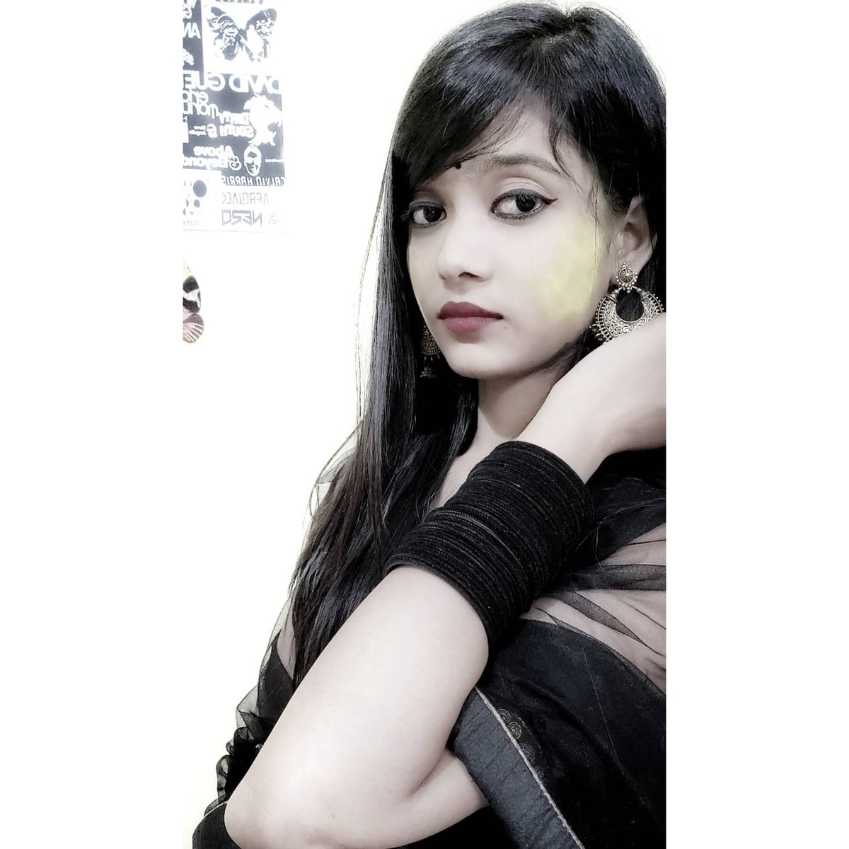 VRani969's tweet photo. The eye should learn to listen before it looks.” ...❤️
.
.
#blacklover #blackndwhite #love #instamood #thelove😊 https://t.co/faWTawtpqM