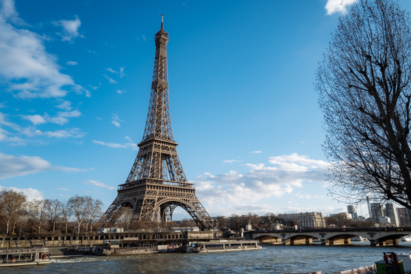 12 Must See Sights in Paris ow.ly/QJ8d50yJ4dY #paris #europe #travel #goals #gulliverstravel #fortworth