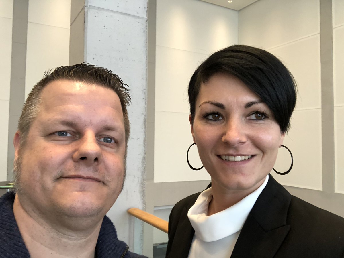 #datevregionalinfotage2020 in #Hannover mit  Eva Müller von der #Datev, sie ist die zuständige Betreuerin für den Vortrag #digitalekassenführung Vielen Dank für Dein Support! 👍#digitalrockstar #digitator #digitalekanzlei2019 #digitalekanzlei2020 #datevandersdenken #wirsinddatev