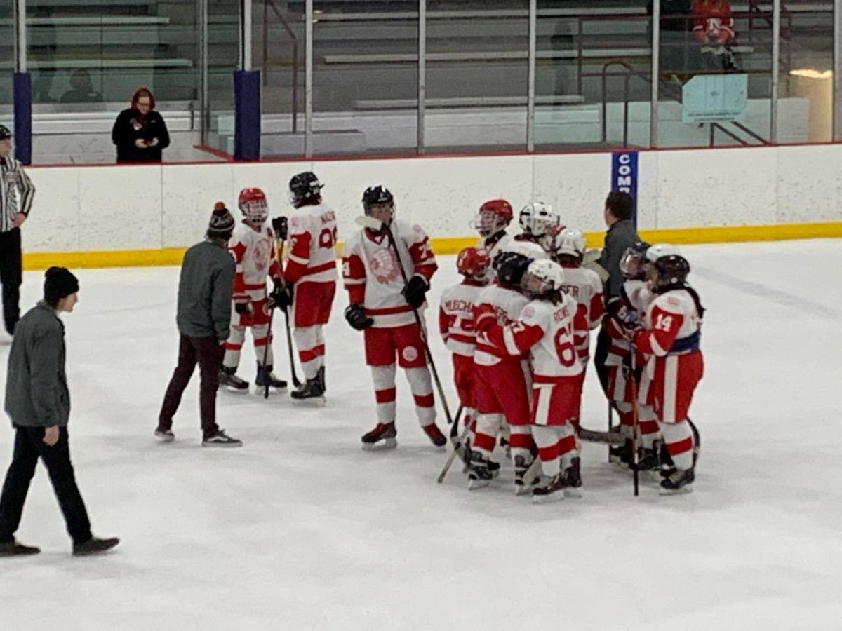 FIGHTnINDIANS's tweet photo. Way to go!  North Hills Middle School ice hockey wins an exciting OT game to move to the second round of the post season tournament. https://t.co/7KiNWio5Wc