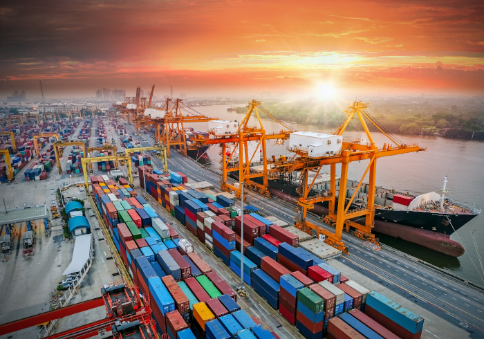 Dialogis_FR's tweet image. [INCOTERMS 2020]

🔶 La version 2020 des INCOTERMS est entrée en vigueur le 01/01/2020

🔶 Découvrez ce qui change avec Jean Francois Herber, expert en échanges internationaux pour Dialogis.

L&apos;article est en ligne 👇
dialogis.fr/actualites/inc…

#incoterms #transport #logistique