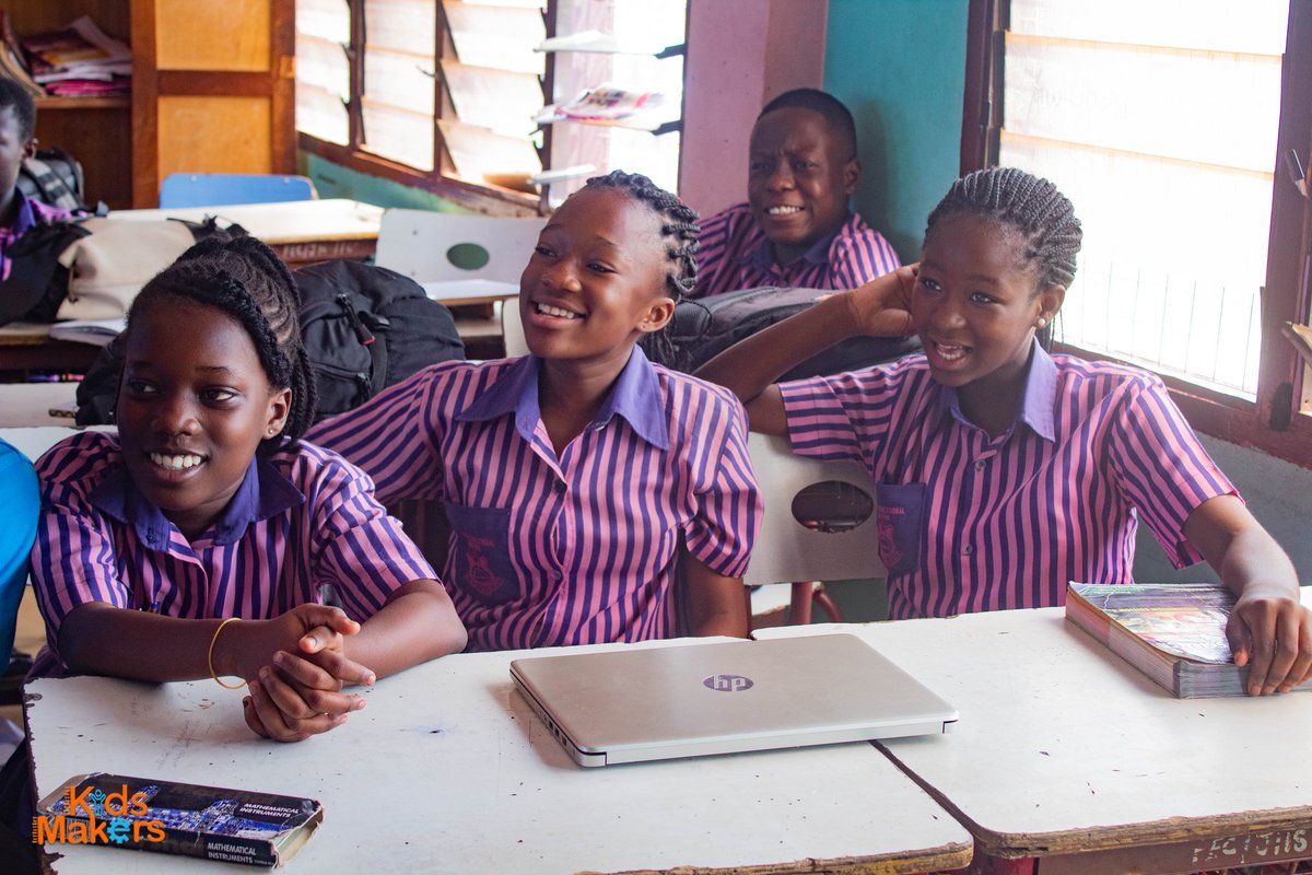 prac_sciencelab's tweet photo. As and when the fun goes out of play, most often the learning becomes difficult. @fablab project we implore the #synbio lesson pack supported by @_OpenPlant fund and @KumasiHive these students were taught the concept of DNA, Gene and Trait( Bingo game).
#Kidsmakers #PracScience https://t.co/47e6eWtoOS