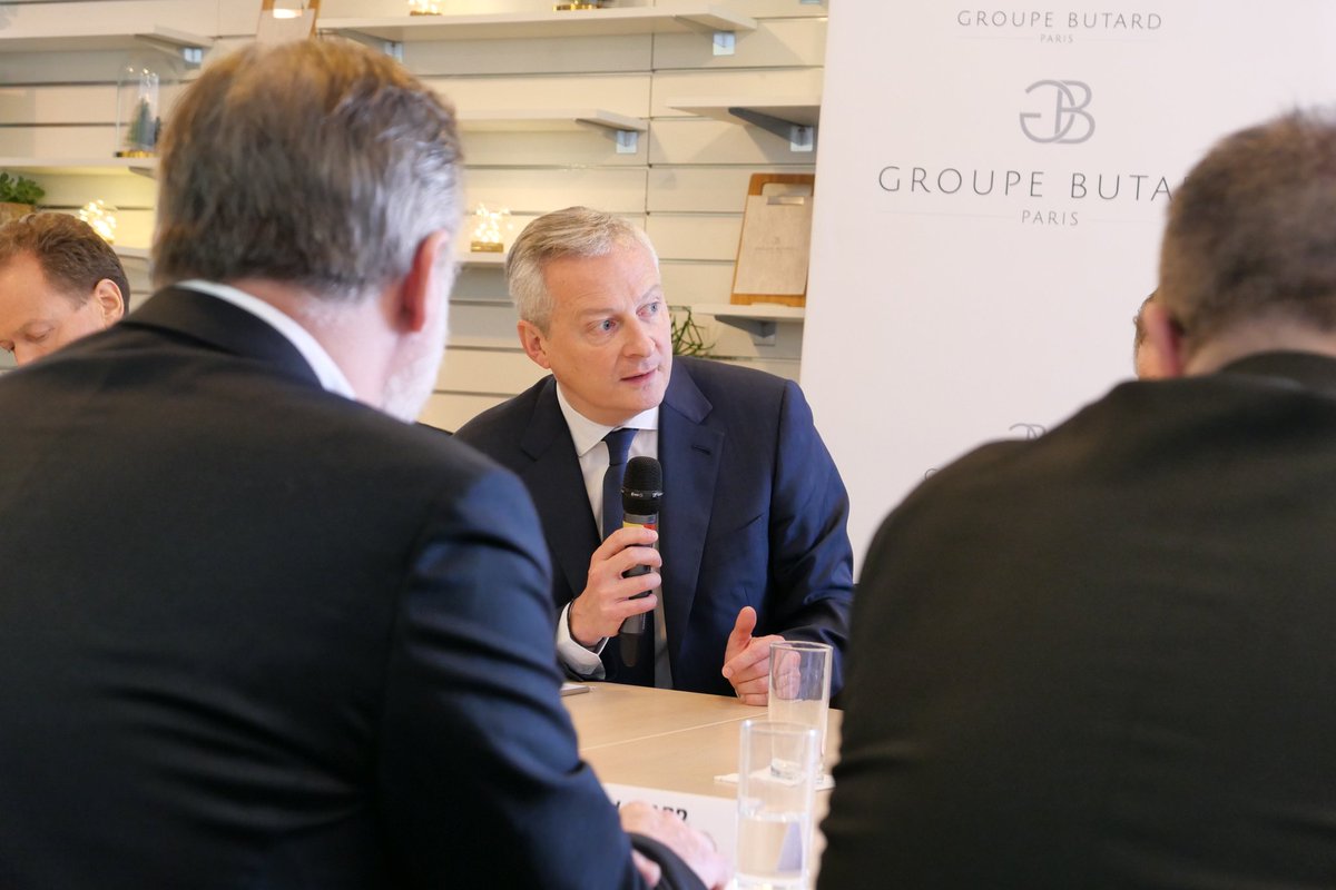 Le <a href="/gouvernementFR/">Gouvernement</a> a réagi vite et fort en mettant en place une série de mesures d'aide, comme le chômage partiel, l'étalement de charges sociales et fiscales, des dégrèvements d'impôts directs.

📄 Les mesures et les contacts pour être accompagné ➡️ economie.gouv.fr/coronavirus-so…