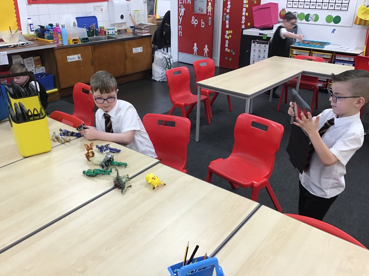 StMarksPrimary1's tweet image. This morning, P2b have been using their imagination and digital skills to create their own stop motion movies. #StMarksSTEM #ERCSTEM #DigitalLearning