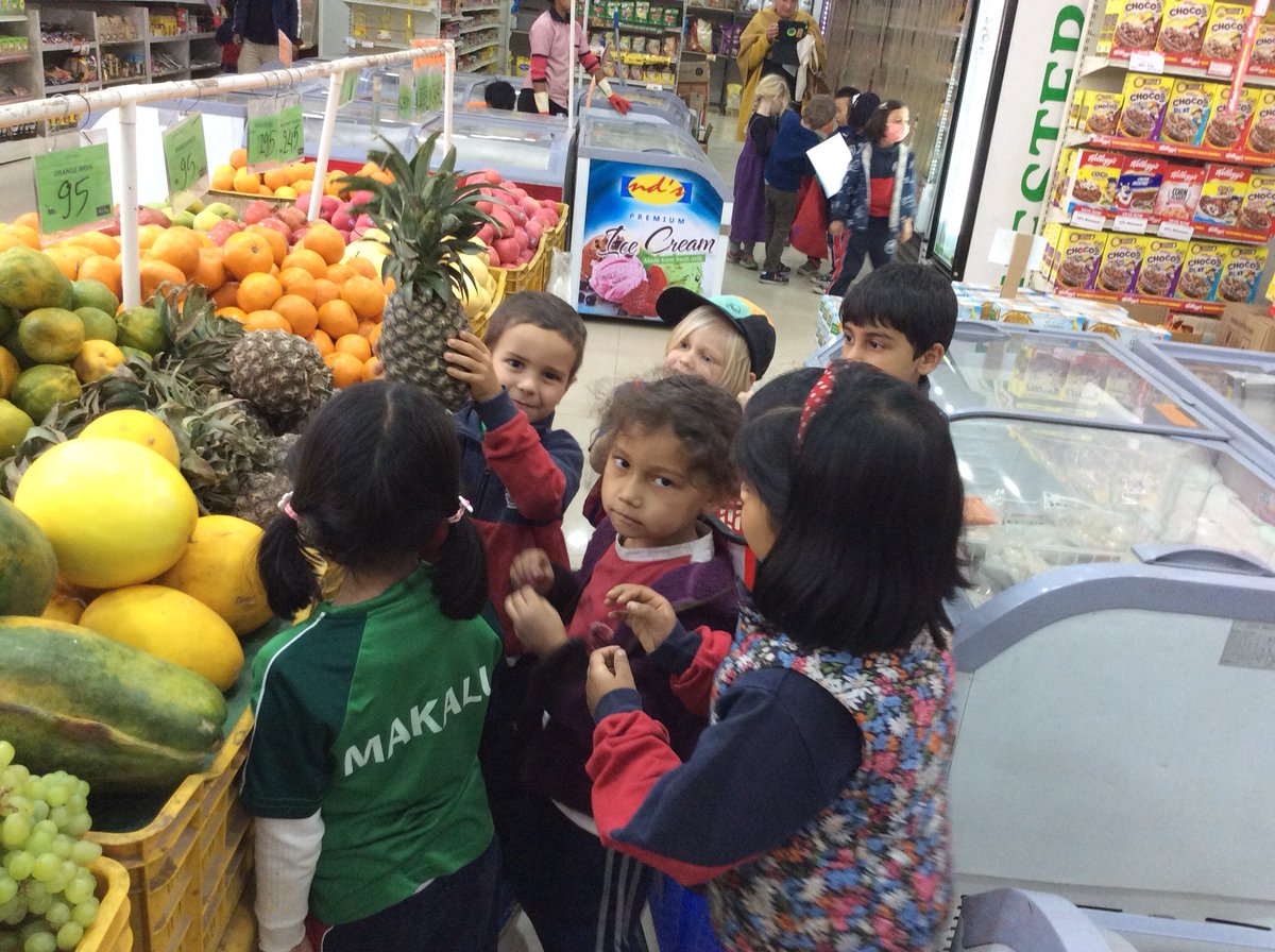 Foundation2TBS's tweet photo. F2 had an amazing experience with the topic Shopping by writing a shopping list, visiting a Big Mart ,buying all the ingredients for baking cupcakes and cookies and selling it to parents( their customers) today, pretending to be a shopkeeper. https://t.co/PShPYwQJN8