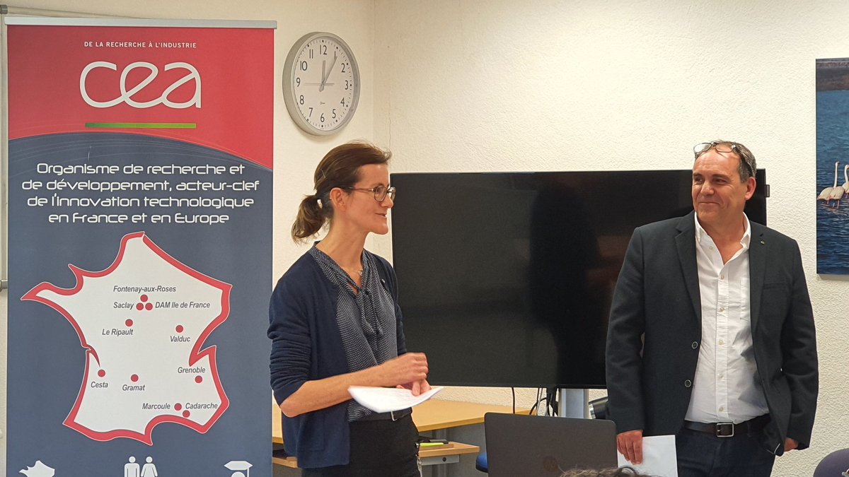 InstitutFresnel's tweet photo. Inauguration du Laboratoire Commun "LOLaH" entre la DAM du @CEA_Officiel - centres Le Ripault et CESTA - et @InstitutFresnel
Officialisation de 20 ans de collaboration scientifique et déjà 11 thèses défendues ou en cours !
30 personnes - 8 axes #Optique #Lasers #Hyperfrequences https://t.co/S3CAzQMCni
