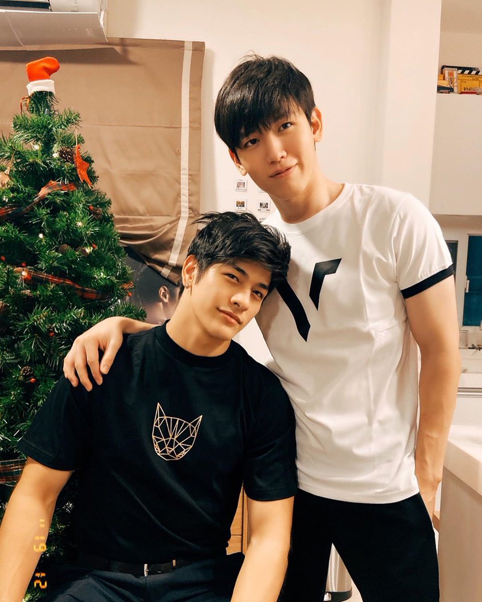 BJ41247926's tweet photo. Support brother
#Newwiee #lukevoyage #newwaveth #thevoyagestore https://t.co/2MSC2Wi4HR