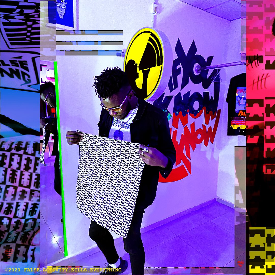 falseactivity's tweet image. A False-kerchief {#AntiCoronaVirus swank} [available at HQ store 🏬; Location in bio].
©2020 False.Activity.kills.Everything
#falseactivity