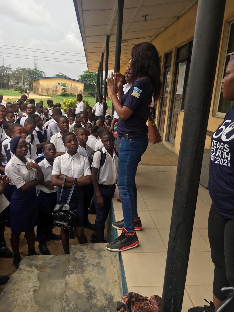 RecyclePhc's tweet photo. Our sanitization at GTC yesterday went great 👍.
Looking forward to visiting more schools.
Our goal is to spread the word- so we all know how to save our planet 🌎.
@NigeriaEarthday #EarthDayNigeria #EarthRiseNigeria https://t.co/lOQ4GTp6M1