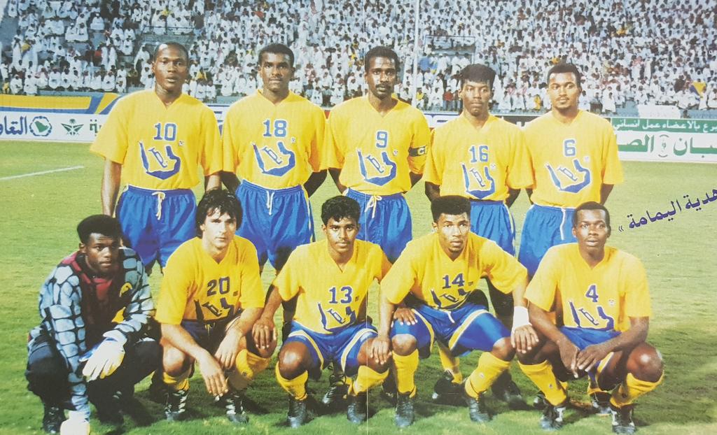 مبارك الدوسري On Twitter من الارشيف فريق نادي النصر الذي حقق كأس خادم الحرمين الشريفين عام ١٤١٦ هجرية بعد فوزه على فريق نادي الهلال بثلاثة أهداف مقابل هدف سجل للنصر ماجد عبدالله ومحيسن