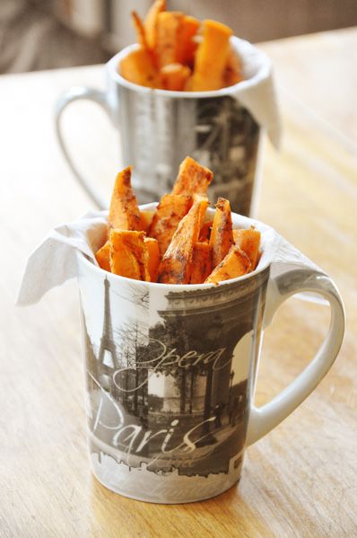 Spicy Sweet Potato Fries 🍟 from <a href="/Living_Lou/">Louisa Clements</a> make a deliciously nutritious midweek treat from the oven! buff.ly/2T2hWLH via <a href="/HealthyadviceUK/">Healthyadvice</a>