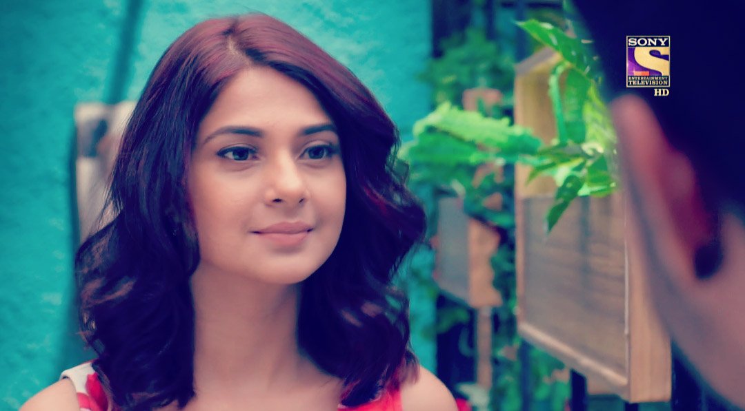 mihiamor's tweet photo. Stunning af!๐ค๐ค๐คโค๏ธ๐๐งก๐๐๐ค
#JenniferWinget
#MayAgain
#Beyhadh2 https://t.co/ZPOaBnCH0Y