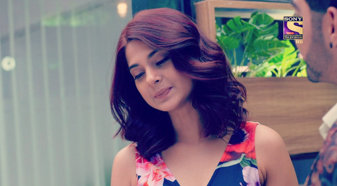 mihiamor's tweet photo. Stunning af!๐ค๐ค๐คโค๏ธ๐๐งก๐๐๐ค
#JenniferWinget
#MayAgain
#Beyhadh2 https://t.co/ZPOaBnCH0Y