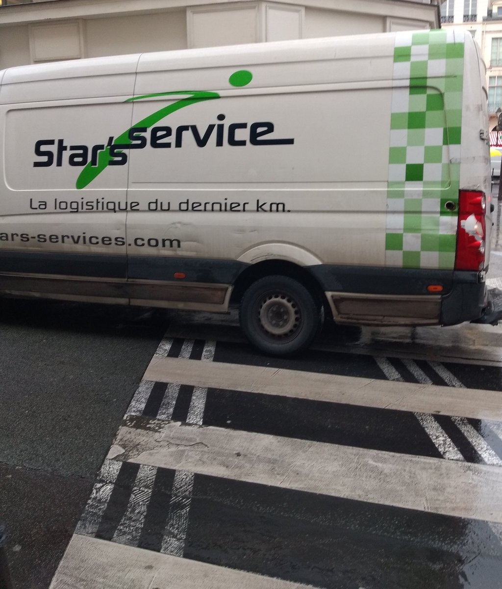 Charles d'Anjou tweet media