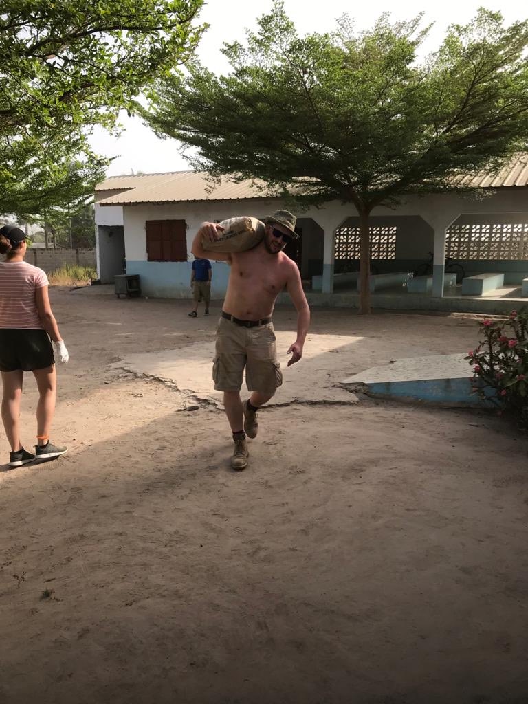 B_A_C_E's tweet photo. The team spent yesterday mixing cement to continue the building of the store room for the clinic at our projects in Bonsa, The Gambia. In 45 degree heat this was not an easy task but the team did an incredible job. #volunteers #building #cementmixing #thegambia #africa #teamwork https://t.co/Cx7lOfYqla