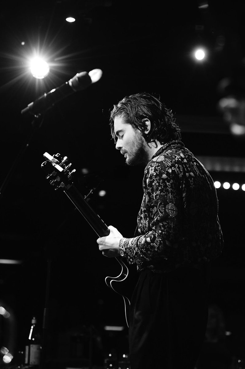 Marco Cinelli is playing at the Red Door tomorrow evening! Blues &amp; Soul. Friday 13th March. Doors 7.30pm. Bar. £7/5 conc. 🎸🍷🍻🎤 #Blues #Soul #livemusic #Greenwich #London