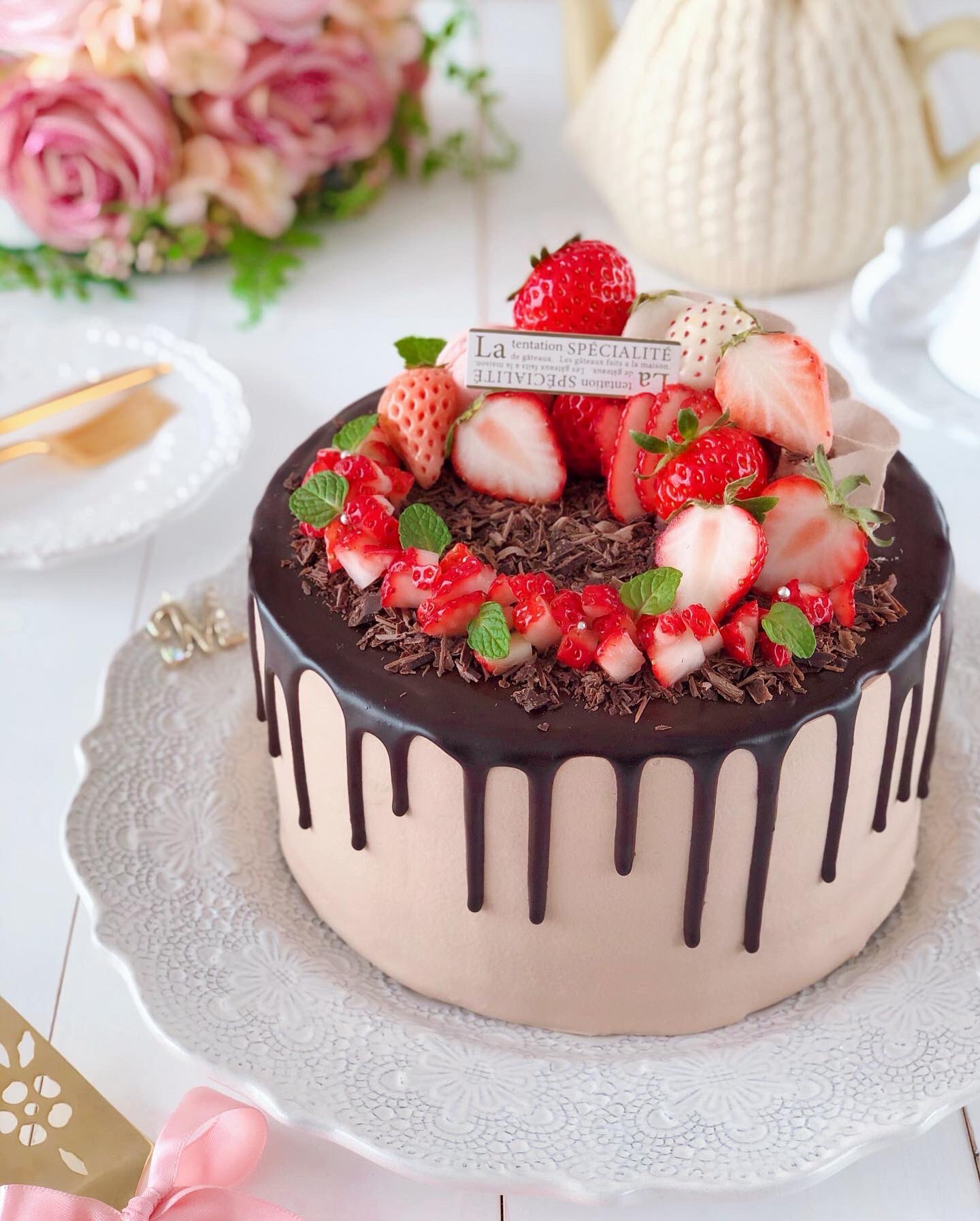 Moe チョコレートケーキ 苺 クリームたっぷり タラリんにチョコかけ チョコづくしのケーキになりました ﾉﾉﾞ お菓子作り 手作りお菓子 ドリップケーキ コッタ お菓子作り好きな人と繋がりたい T Co Cv8tewjzr7 Twitter