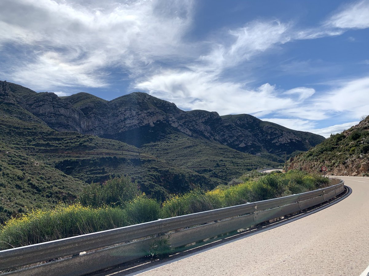 Bike challenge complete - 6 weeks, 22 rides, 1621 km and lots of mountains!