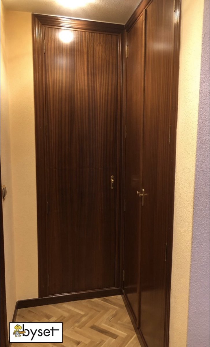 bysetdecoracion's tweet photo. A veces, los armarios de obra que nos instalan en nuestras viviendas no son tan útiles como nos gustaría.
En este caso, nosotros hemos ampliado el hueco tirando los dos tabiques laterales, dándole una mayor amplitud tanto lateral como en altura. https://t.co/x1nZVb2eZq