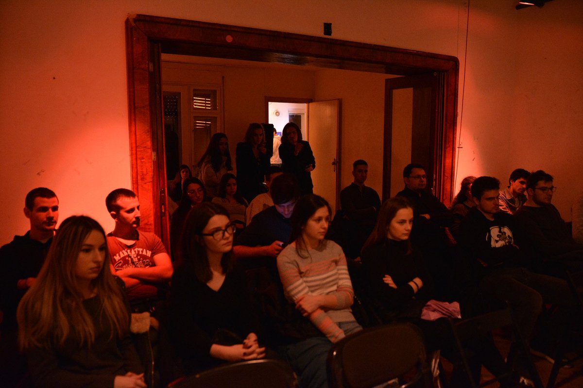 OSA_021's tweet photo. Omladinsko studentska akcija je u utorak 10.3. održala drugu po redu tribinu u saradnji sa KC LAB, pod nazivom "Kodiranje i dekodiranje". Na temu tribine "kako mediji utiču na mlade" diskutovali su:... (1) https://t.co/7j74mcGutE