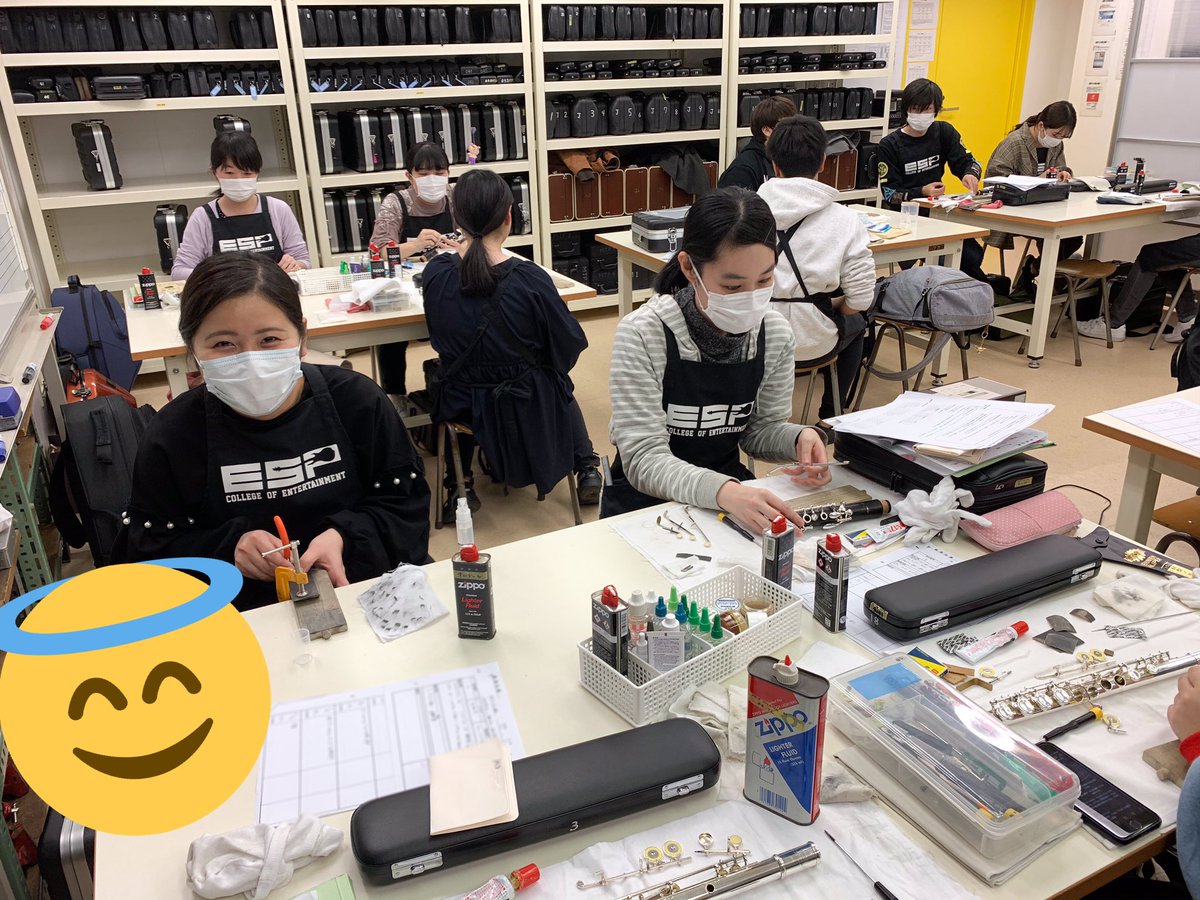 esp_windrepair's tweet photo. 【#ESP管楽器】
今年度のリペア実習も本日で最終日です🧰

成功して喜んだことも、失敗して落ち込んだことも、この1年間のリペア実習で学んだことはきっと今後にいきてくるはずです✨

#管楽器 #リペア #ESPエンタテインメント東京 #ESP学園 https://t.co/MsCga5XNsS