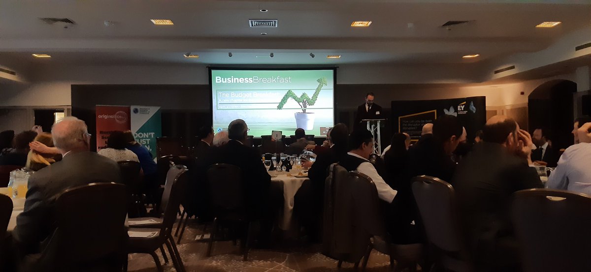 We're at the @chambertalk business breakfast at the Marcliffe where Aberdeen business leaders will give their take on Rishi Sunak's budget. Shaking of hands the main point of discussion so far.... #AGCCBreakfast