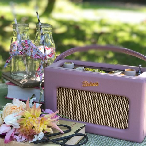 Mothers Day - Sunday 22nd March

Why not treat your Mum to a beautiful Roberts Radio, available in store and online in a range of styles and colours.

ow.ly/USVP50yEHiO