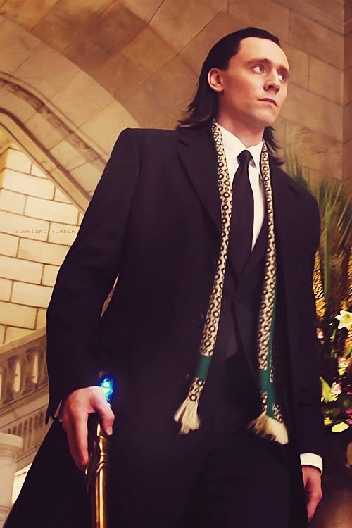 Miss_JU007's tweet photo. "Whoever said names can't hurt you was either drunk or stupid."

- #Loki, The Gospel of Loki, Joanne M. Harris https://t.co/roHv9vL4jy