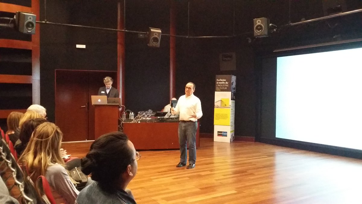 Démarrage de l'évènement #PensonsDesign d'espace avec Bernard Moise, <a href="/ESMArtistiques/">ESMArtistiques</a> et <a href="/Steelcase/">Steelcase</a> 😍💪 #architecture #amenagement #bienetre