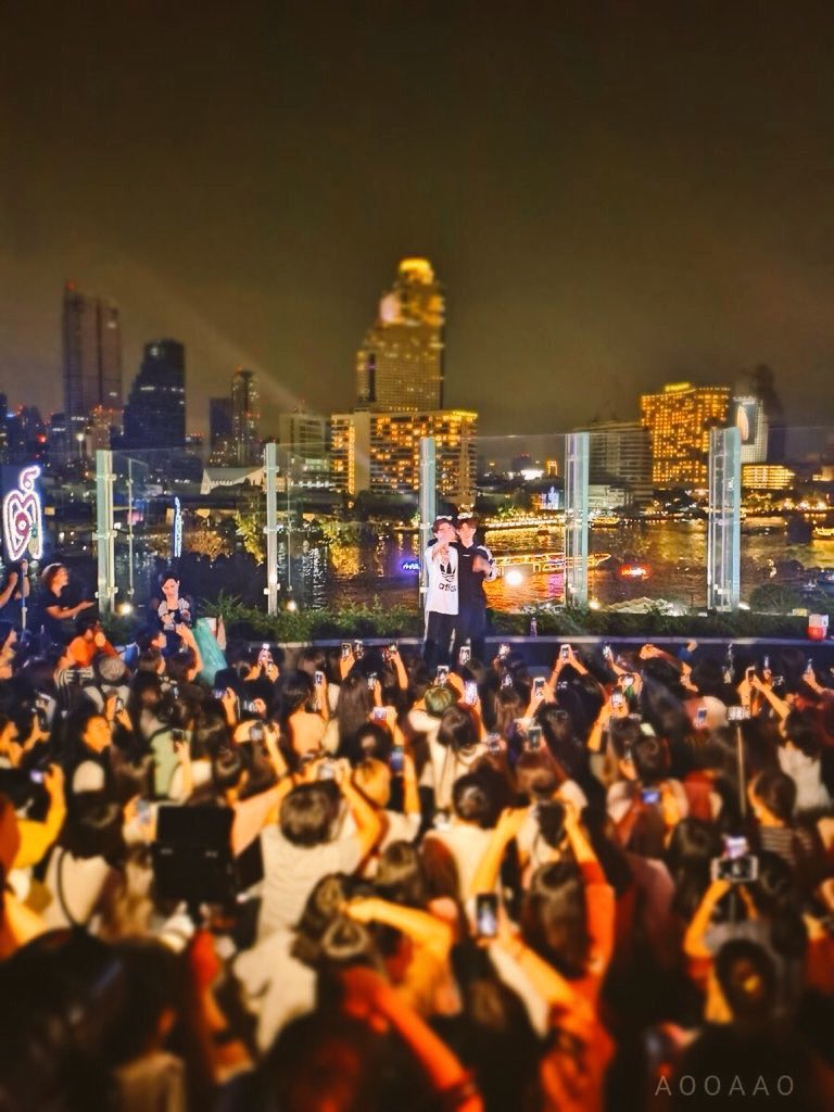 Bella71439280's tweet photo. We've been waiting for you to go home. If you're done with your work or tired, come back and love you all the time🌻
 #SAINTComeHomeToPERTH https://t.co/KCGPoFwNGQ