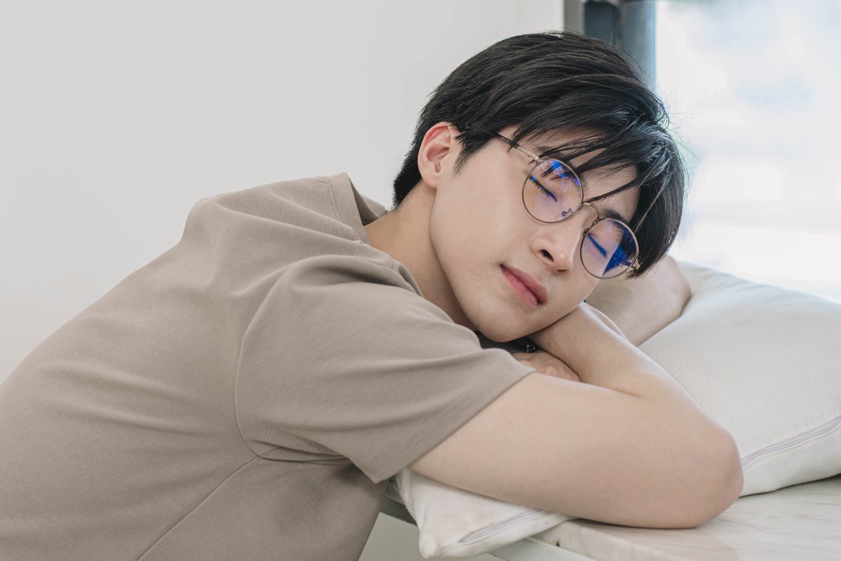 Bluepongtiwat tweet media