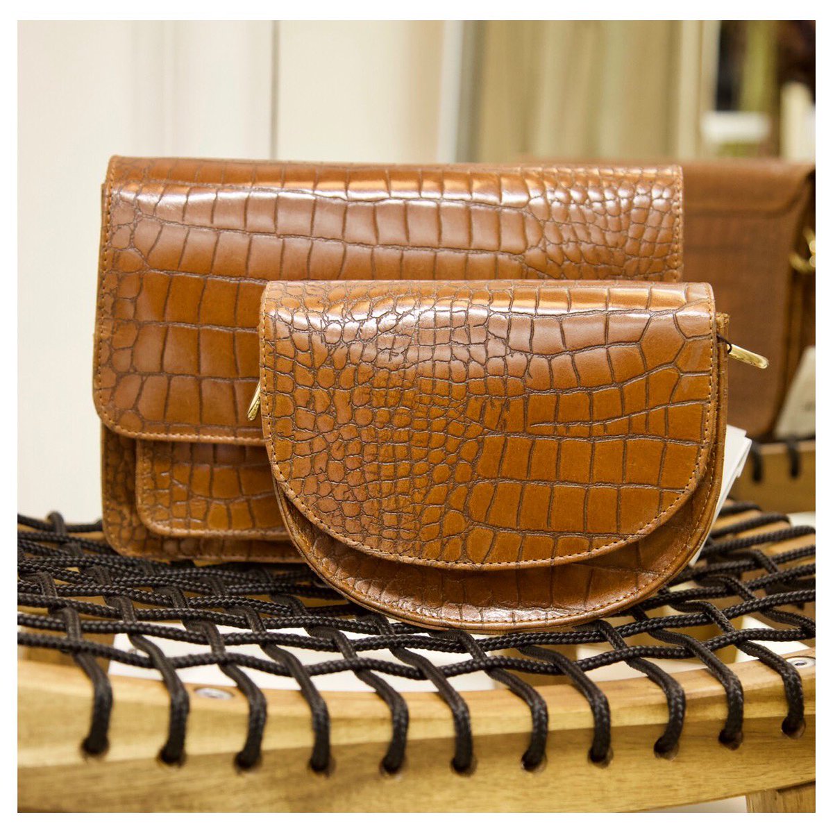 How perfect are these Depeche tanned, croc print leather bags? 😍 #baglover #musthaves #danishstyle