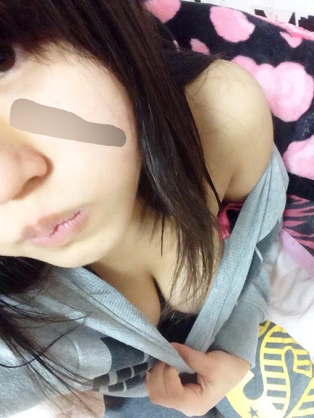 bqmgowjayqsp's tweet photo. Twitterで祭り状態のこのＳＮＳサイト鬼やばたんｗ
無料だしみんなあんなーーーーーにエロいなんてww
→https://t.co/Zi02daIt1j 
リリースされたばっかで男少ないから女が男を取り合い中ｗｗ急げｗ https://t.co/9qHjQmtupt