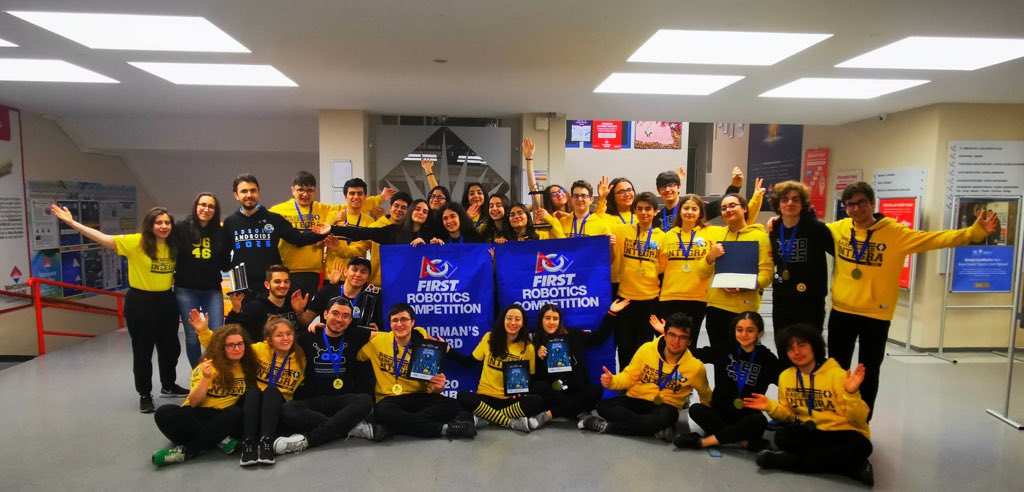 bahcesehir_k12's tweet photo. #FRC Bosphorus Regional 2020’de robot performansıyla, şampiyonluk ödülü olan “Winner’’ı kazanan Bahçeşehir Fen ve Teknoloji Lisesi robotik takımımız Bahçeşehir Integra-3646 ‘yı tebrik eder, başarılarının devamını dileriz. 🌟💛🖤 https://t.co/CdPaMn2S4k