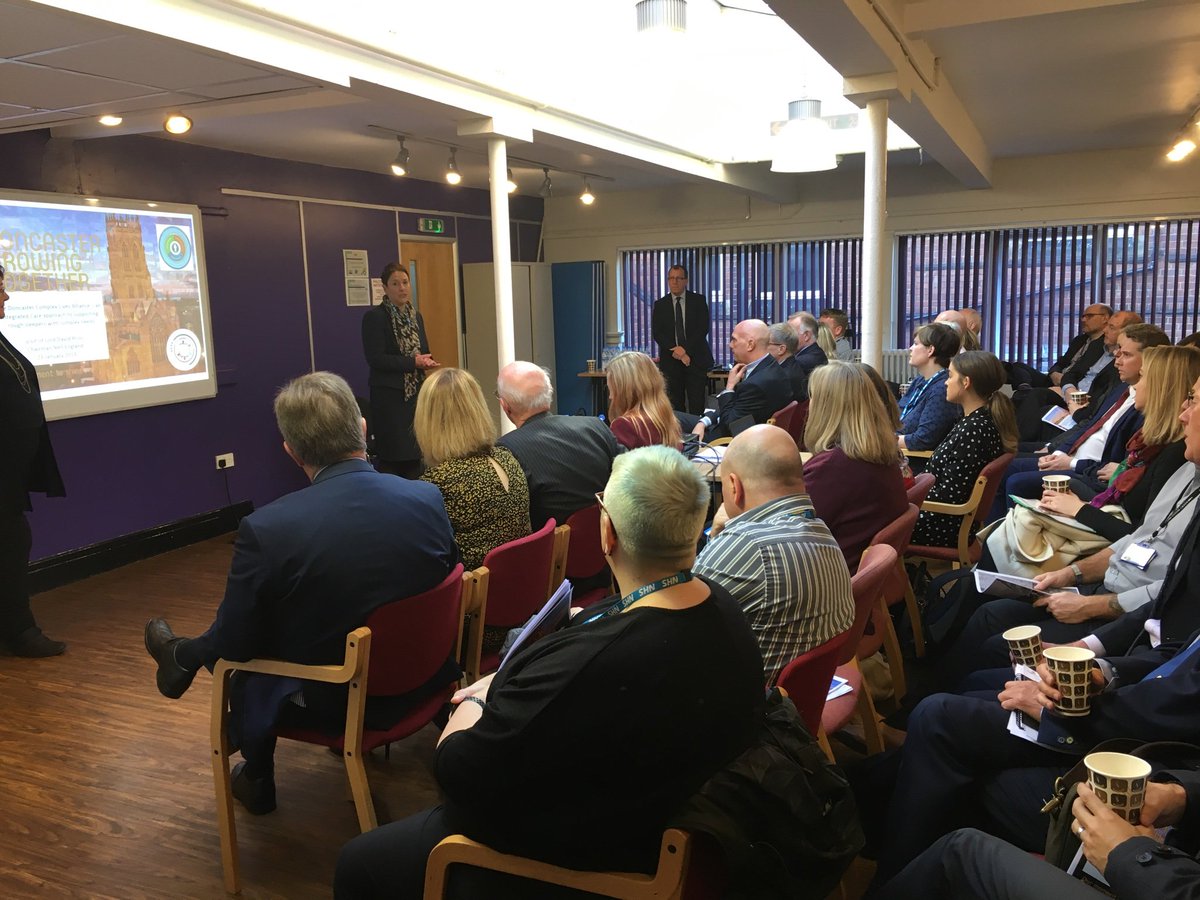 HealthCareDONC's tweet photo. Today's #IntegratedCare example focuses on the work of @TeamDoncaster1 in delivering the #Doncasterisgreat #ComplexLives service. Supporting some of our most vulnerable people across the borough. πhttps://t.co/gHcKUBqVlm https://t.co/2r0KvgmKwp