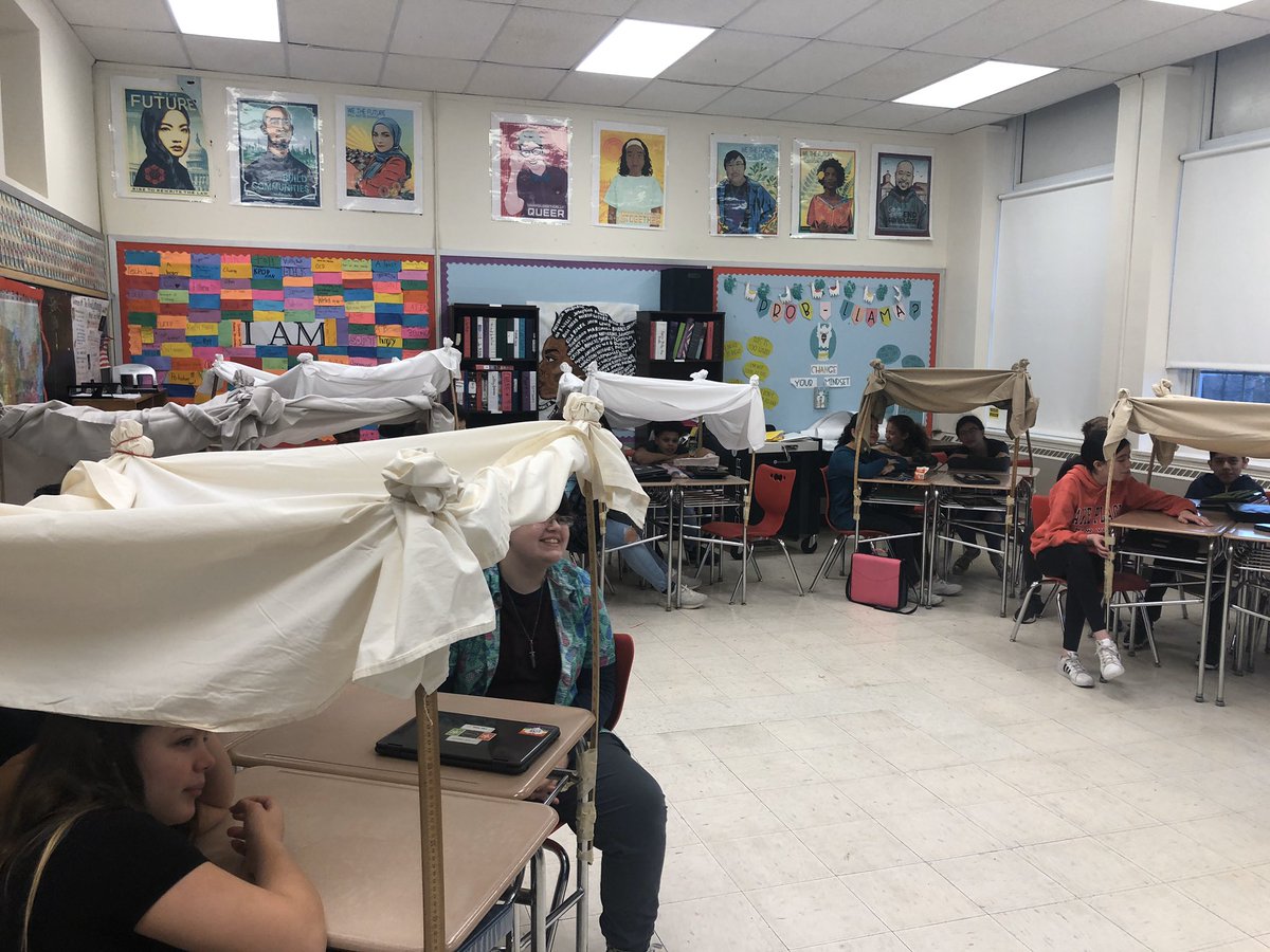 Eram883's tweet photo. Loving seeing students having fun in school. I love seeing my co-workers also being happy that they are doing things they love. This pineapple chart is great I get to see many amazing activities thank you @MrsBisti for bringing this to our building #Pineapplechart #SMSLearning https://t.co/EshbmFieFI