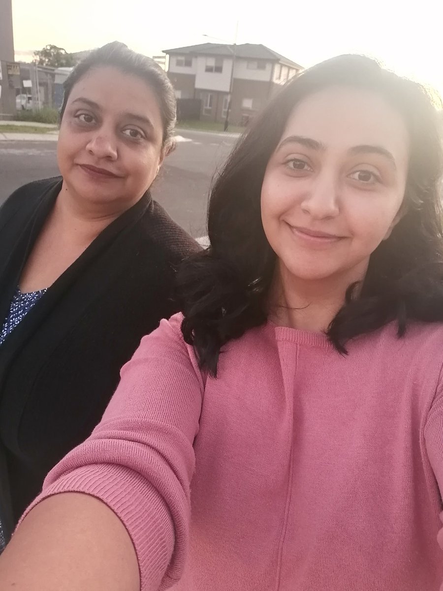 nimburki's tweet photo. Day 2/7
Our morning walk became an evening walk today 😬
#MQhealth #HSYP8104 https://t.co/0lqV8YAsJJ