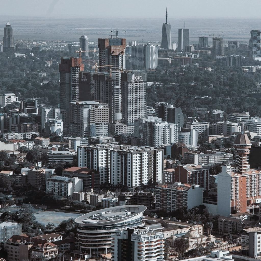 Страна города найроби. Кения Найроби. Найроби столица. Найроби небоскребы. Найроби Мегаполис.