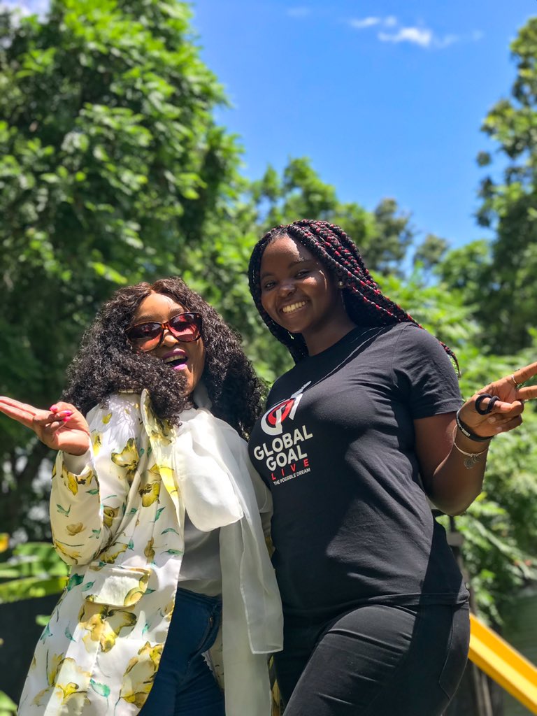 Mwandwe16's tweet photo. Celebrating Zambia Youth Day with @CSOSUN and amazing champions @itsEstherChungu @Thandi_ZV @Jessijay100 @MhuruMathews #itakelead @GlblCtznImpact https://t.co/MKKZz1yIy8