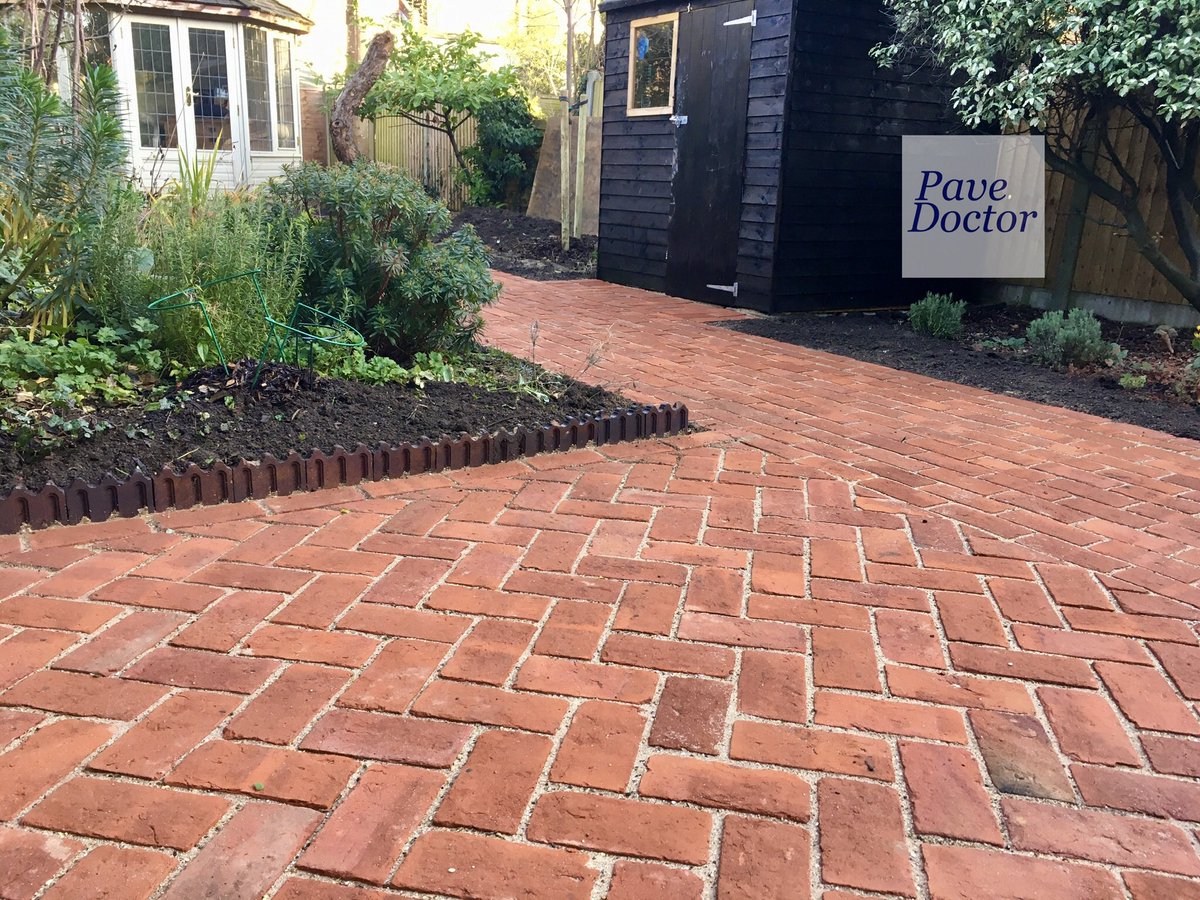 PaveDoctor's tweet photo. We recently laid this reclaimed red brick path in Chingford, stretcher bond to the summer house with a feature area of herringbone pattern. Nicely suited to this established garden.

#brick
#path
#PaveDoctor
#Chingford
#London
#brickpath
#reclaim https://t.co/u9kY8UdL2V