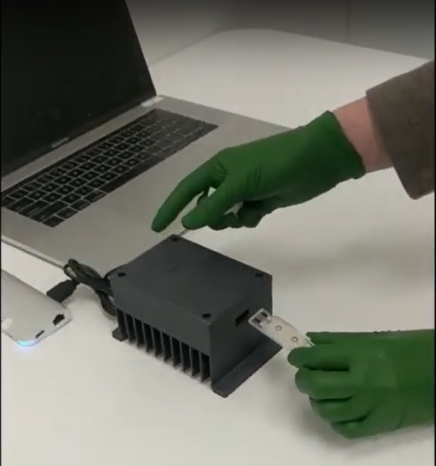 AlbertVilella's tweet photo. .@OnteraInc has now posted videos explaining how to use the #nanocounter device to count and determine the size of single molecules (DNA/RNA/proteins/polymers) https://t.co/5FsCYvWySW https://t.co/f92Xi8cHUG #nanopore https://t.co/RPDUBd1PIY