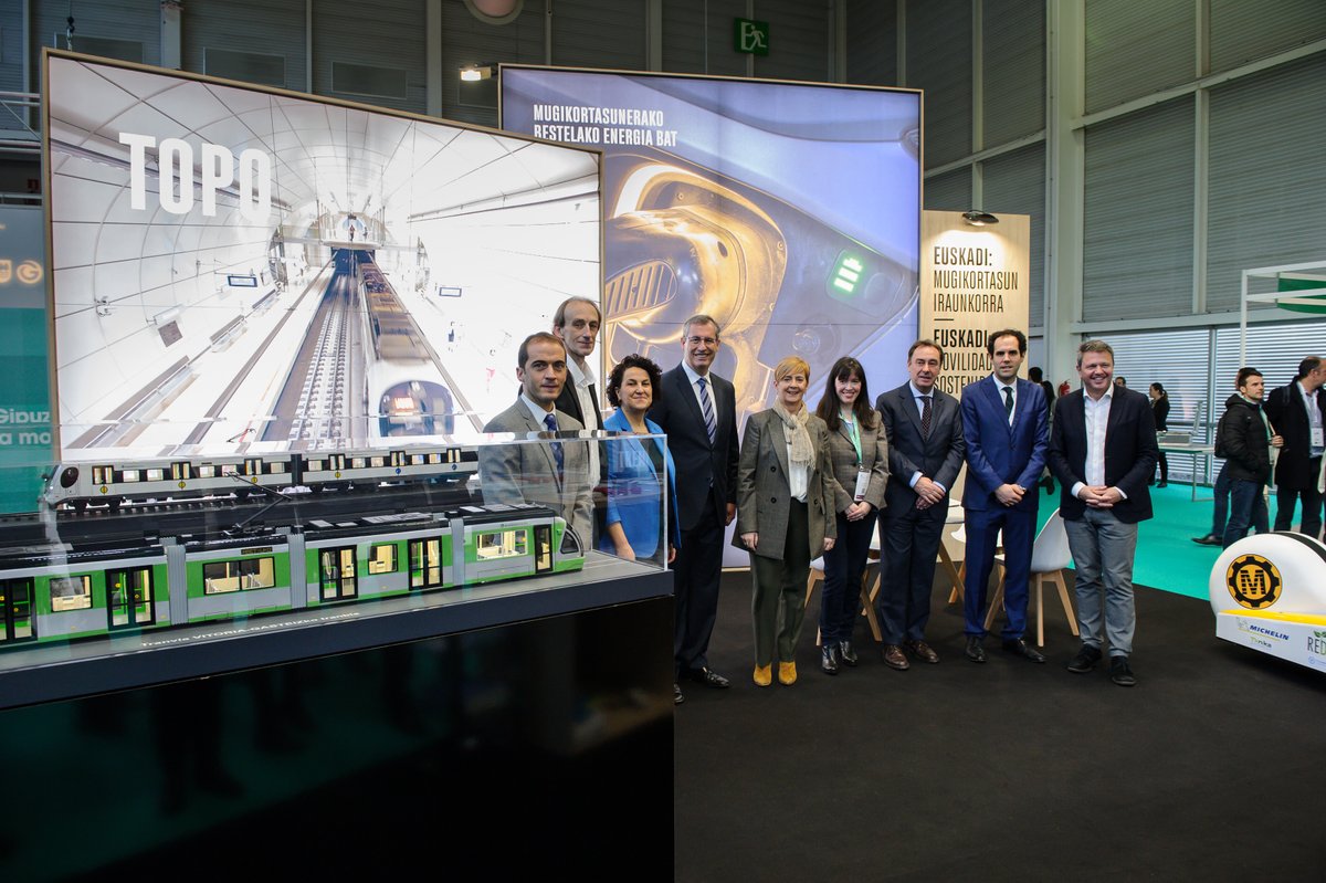 ETS_RFV's tweet photo. 📌 Ayer y hoy estamos en la feria @GoMobilityExpo (en Ficoba, Irun).
🚝 La industria vasca contribuye al reto de la lucha contra el cambio climático y la movilidad sostenible bajo la estrategia #BasqueMobility.
+ INFO ➡️ https://t.co/vcZr3tatun
#EuskalTrenbideSarea https://t.co/R6gmsMKQXu
