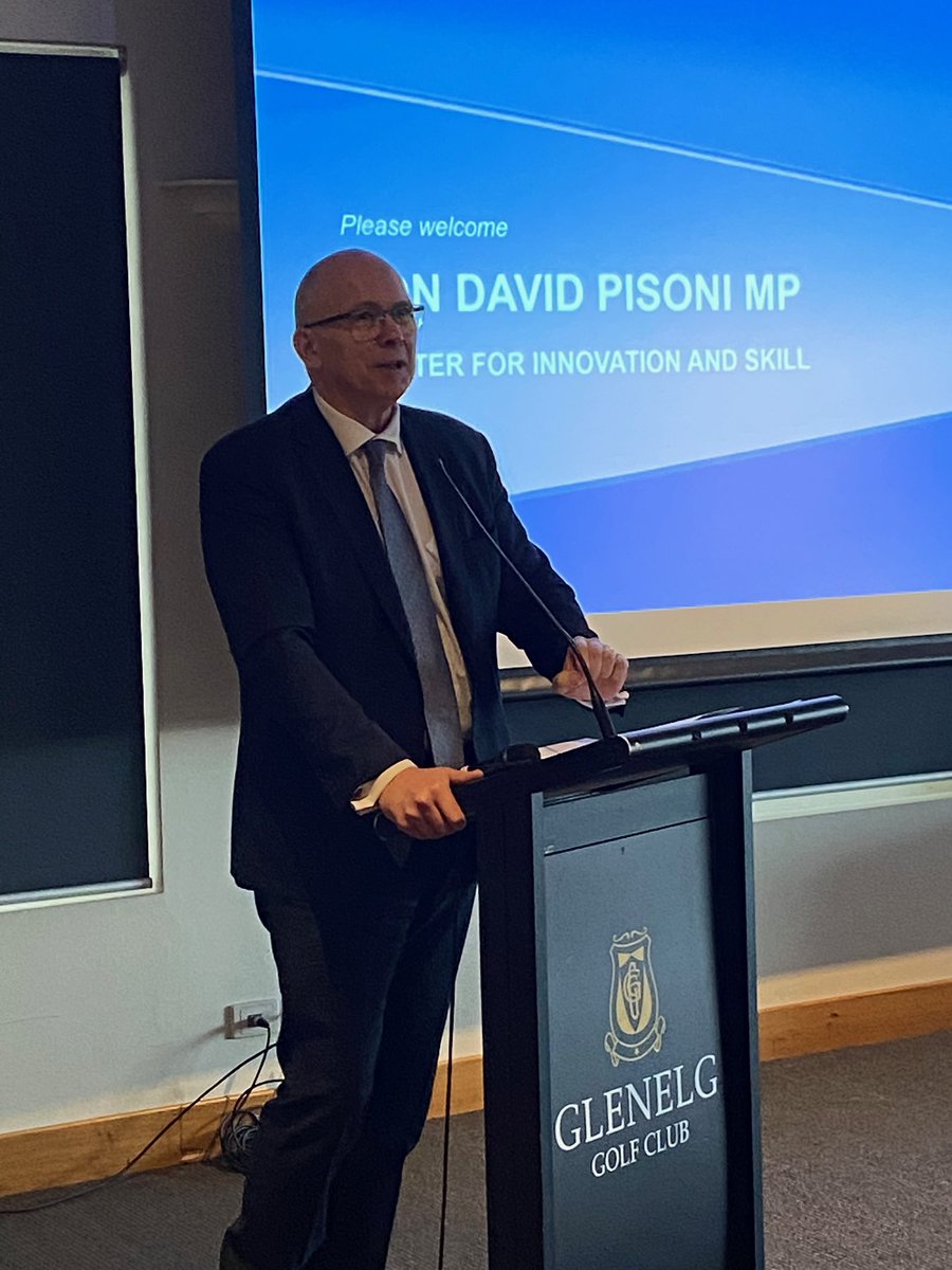 HonDGP's tweet photo. Congratulations to the latest cohort of @AFLSportsReady graduates. Finishing an apprenticeship or traineeship is a significant achievement, and I look forward to seeing you embark on interesting and diverse career pathways. #SkillingSA #GrowthState https://t.co/1UhR6WEwns