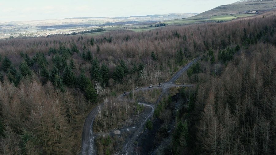 Flying drones in Wales 🏴󠁧󠁢󠁷󠁬󠁳󠁿 #aerialdrones #dronephotography