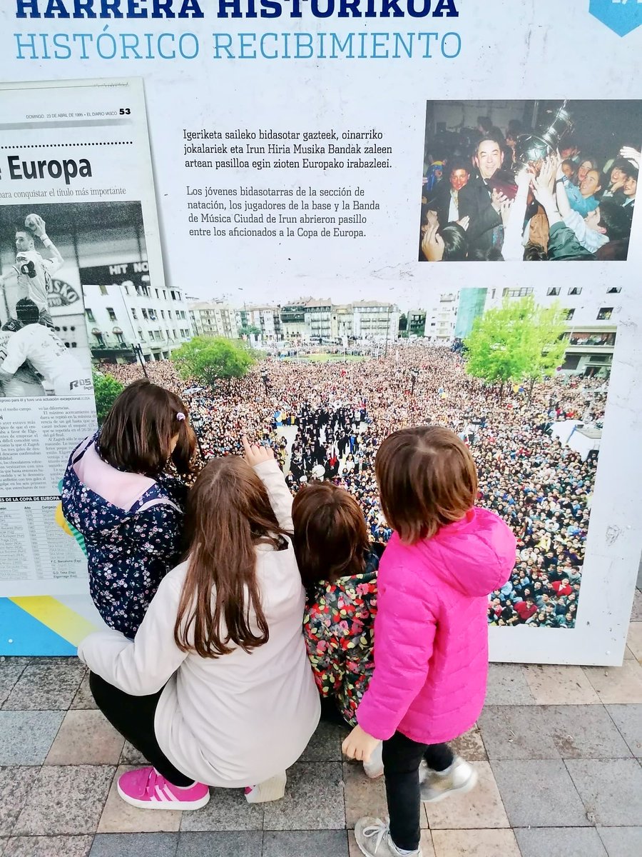 bidasoa1995's tweet photo. ☝🏻|Aquí NO está Wally, pero...
¿y tú?|☝🏻
|Seguro que apareces en uno de los paneles de Uranzu, Luis Mariano, Artaleku o San Juan|
👀 Buscando bidasotarras, el nuevo “juego” en @Irun_informa 👀
#Bidasoa1995 #Ni1995 #Yo1995 https://t.co/kspx5NnOSd