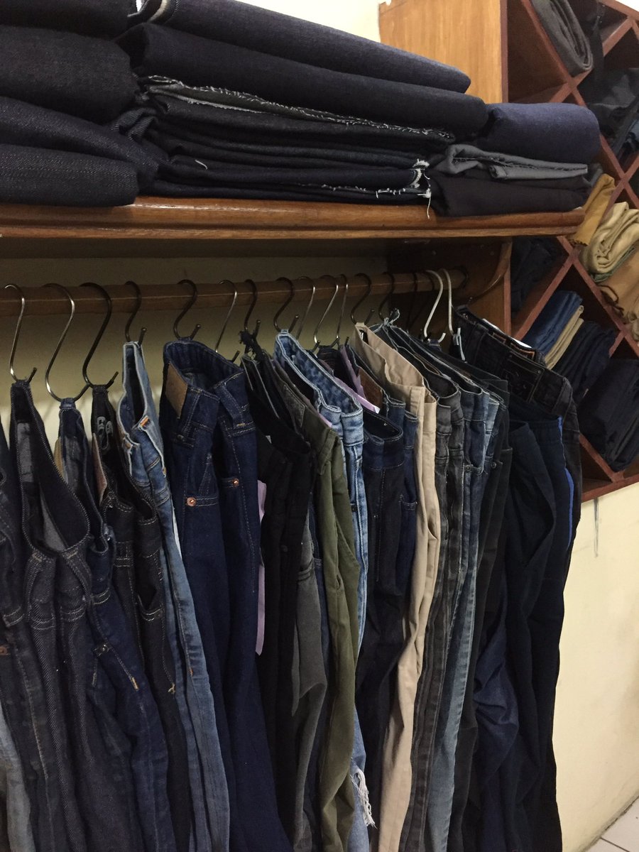 Vermak atau bikin celana ya ke Jakarta Jeans House. Info: 085771472435 - 085710088186.