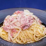 簡単&お手軽に作れて覚えておくと重宝しそう!「コンビーフのクリームパスタ」の作り方!
