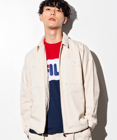 shiffon_online's tweet photo. \通常販売開始!/
FILAからトレンド感あるカラバリ豊富なアイテムがすぐお手元に!
Tシャツや薄手ジャケット大活躍の季節になりましたね。
男女で嬉しいユニセックスアイテムにも注目!
https://t.co/uc7ECItaKG
#FILA #SHIFFON #ootd #ootdformen #outfit #snapshot #Mensfashions #ladiesfashions https://t.co/xY1nGpdBtx